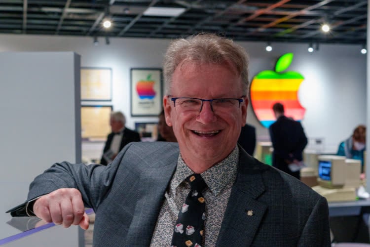 Chris Espinosa, l’employé n°8 qui a traversé toute l’histoire d’Apple