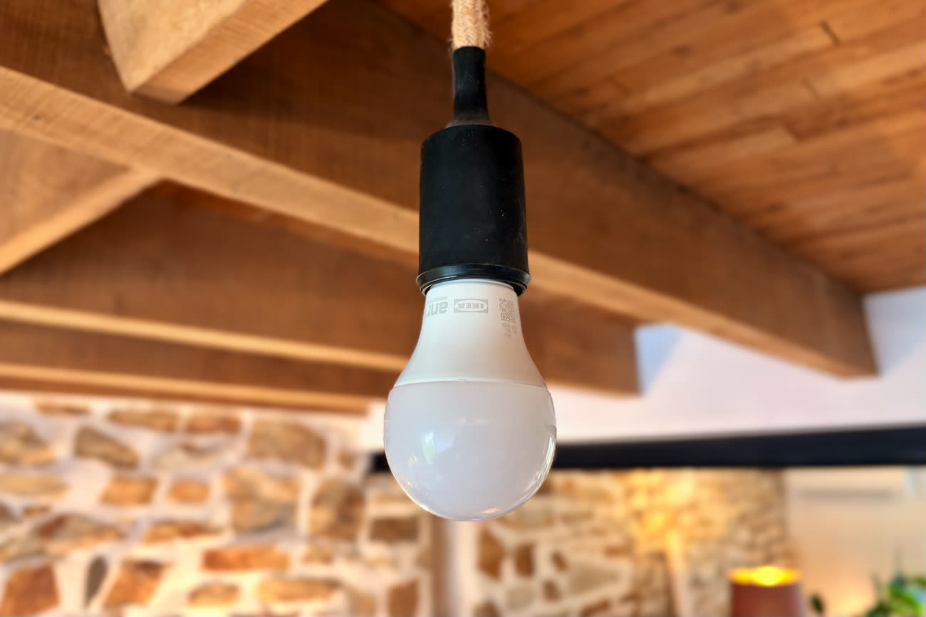 Les produits IKEA sont bon marché et d’excellente qualité, mais ils reposent désormais tous sur Thread et nécessitent un routeur de bordure pour être commandés. Cela devrait changer avec l’arrivée de Thread Direct. Image iGeneration.