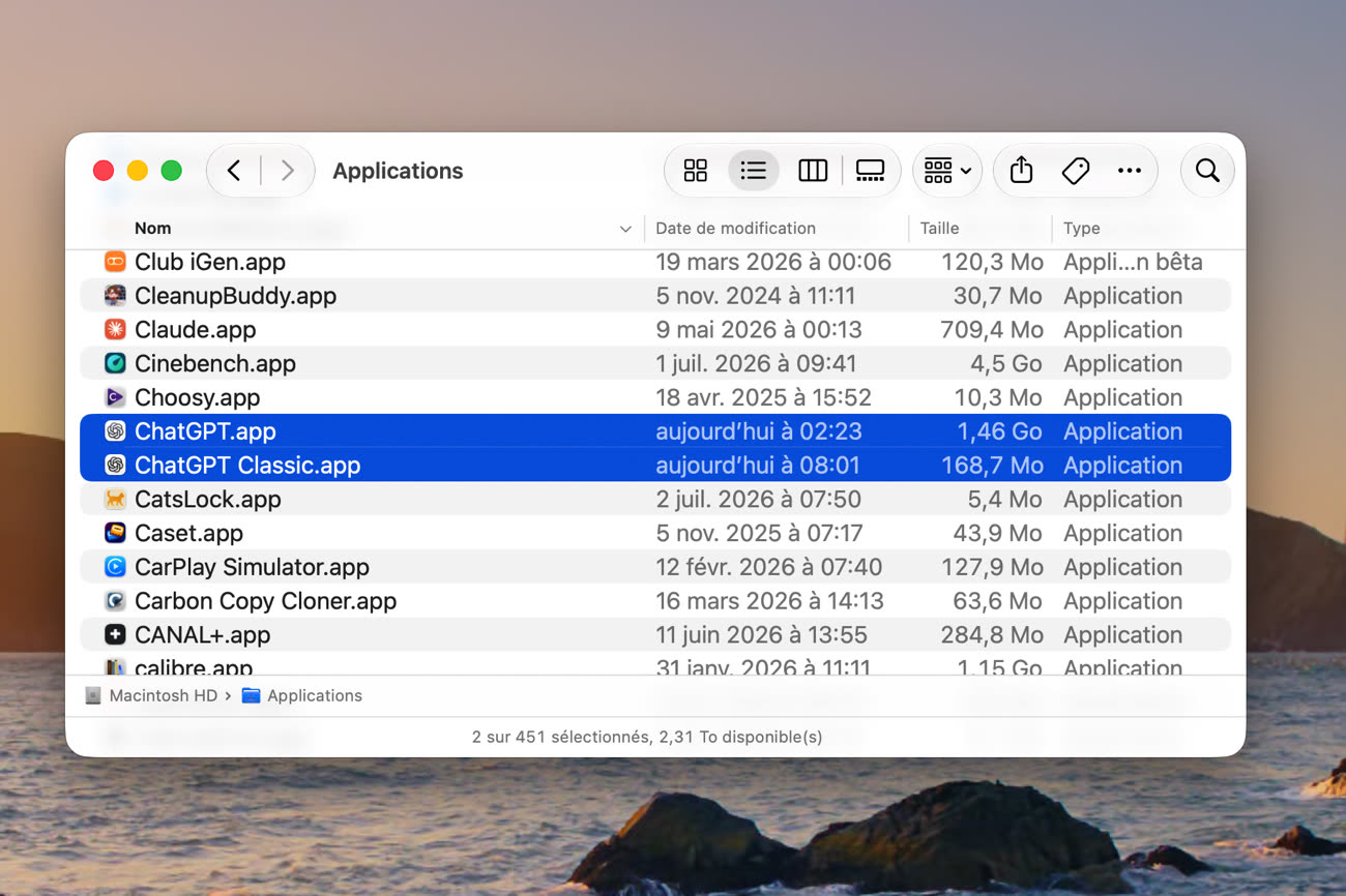ChatGPT Classic est l’ancienne app ChatGPT, l’ancienne app Codex est maintenant ChatGPT. Notez au passage la différence de taille qui en dit long… Image MacGeneration.