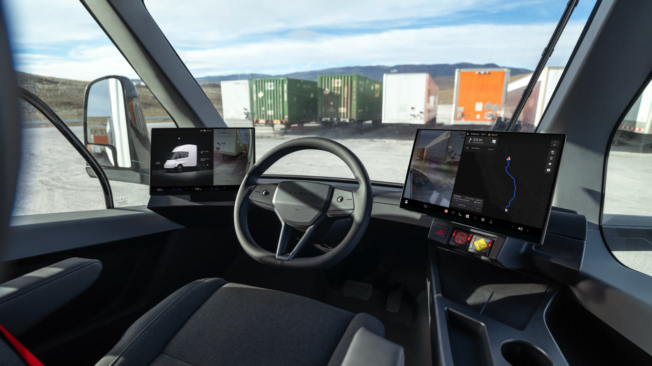 La cabine du Semi en version américaine, avec les deux zones dédiées aux caméras des rétroviseurs. Sur la version européenne, on n’aura que ça, les miroirs pouvant être supprimés sur le continent. Image Tesla.